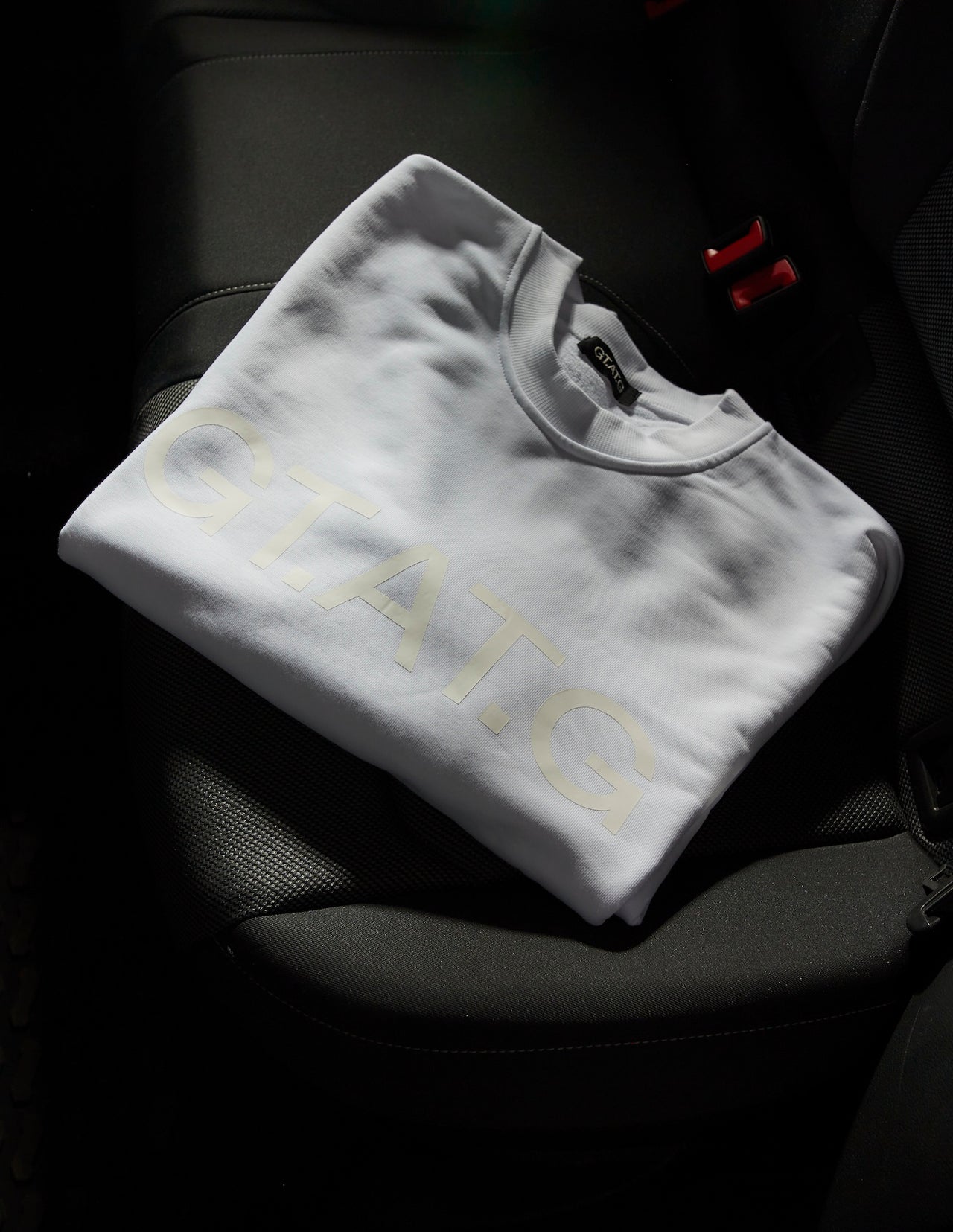 001 Crewneck WHITE